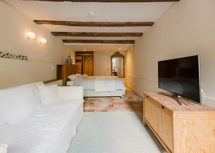 Charming Souterrain At Bloemgracht 30 암스테르담